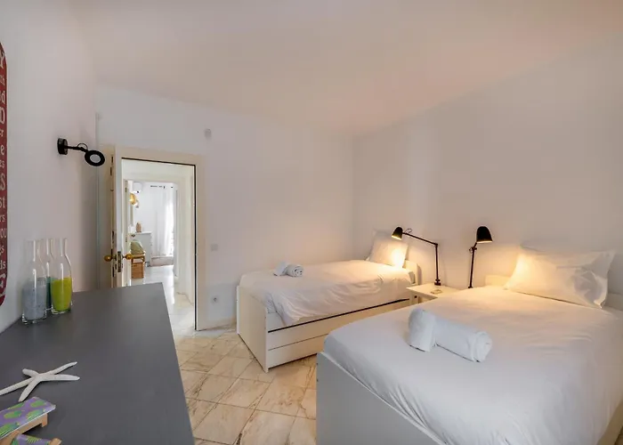 Vilamouratenis Wave By Sapvillas