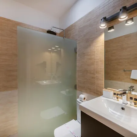 Vilamouratenis Wave By Sapvillas *